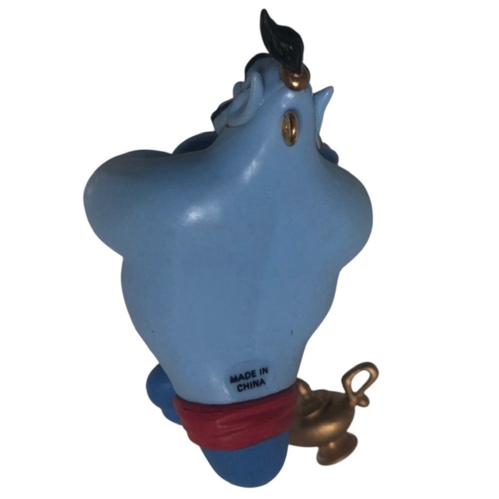 Enesco Disney’s “Aladdin” Holiday Wishes Christmas Ornament - Picture 2 of 13
